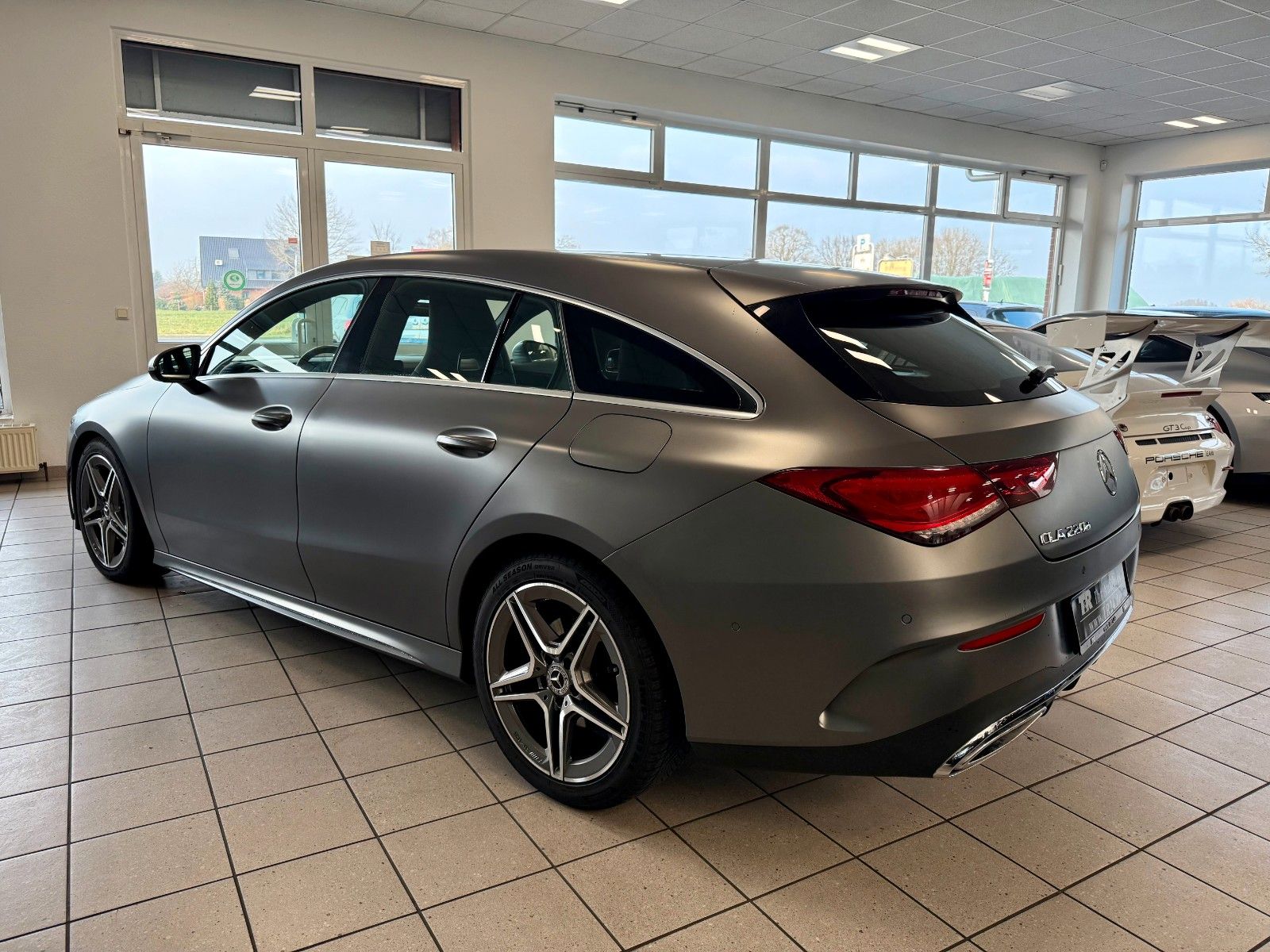 Fahrzeugabbildung Mercedes-Benz CLA 220d Shooting Brake AMG/18Zoll/Kamera/LED
