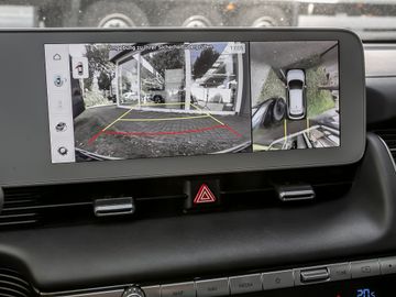 Hyundai Ioniq 5 Uniq Elektro 4WD Autobahnassistent Leder