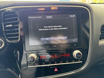 Mitsubishi Outlander PHEV Basis Spirit 4WD