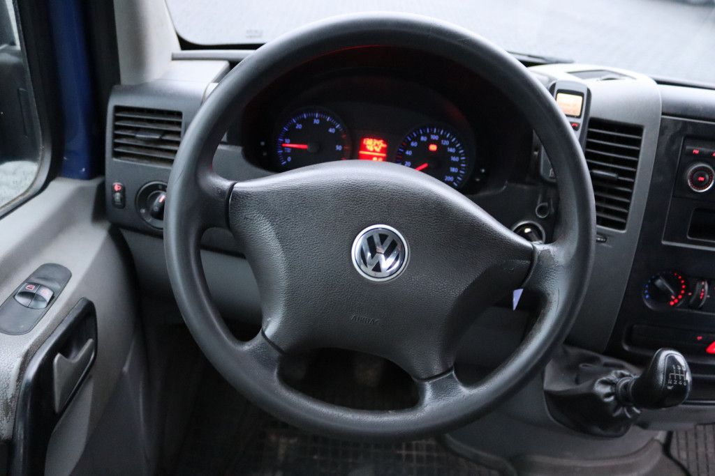 Fahrzeugabbildung Volkswagen Crafter 2.5 TDI Pritsche