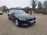 Volvo V60 B3 Geartronic Momentum Core Momentum Core - Volvo V60: Momentum Core
