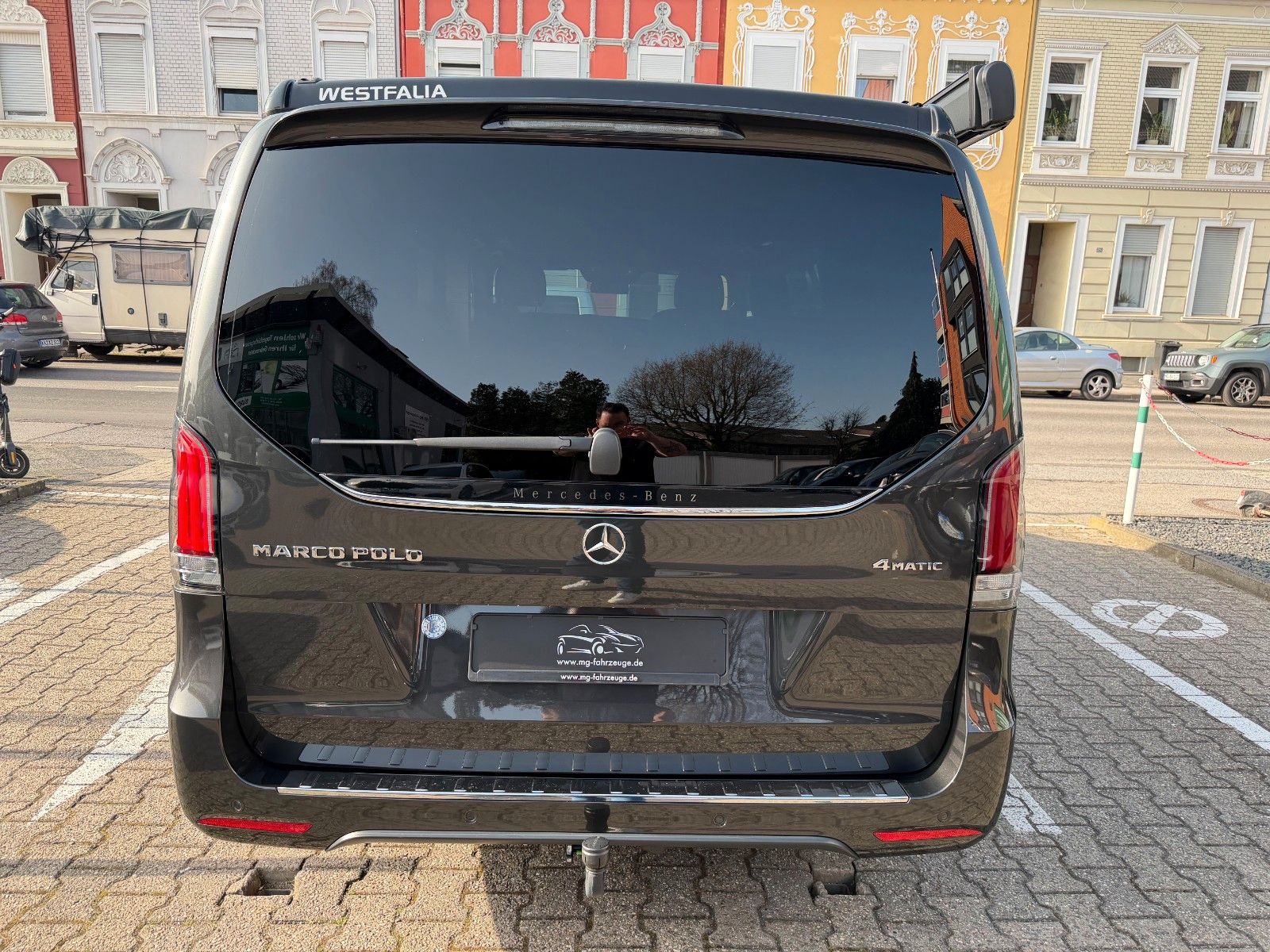 Fahrzeugabbildung Mercedes-Benz V300 d MARCO POLO AMG LINE VOLL NIVELLIERUNG