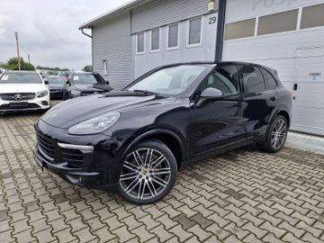 Porsche Cayenne - 4