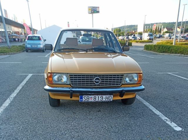 Opel Ascona