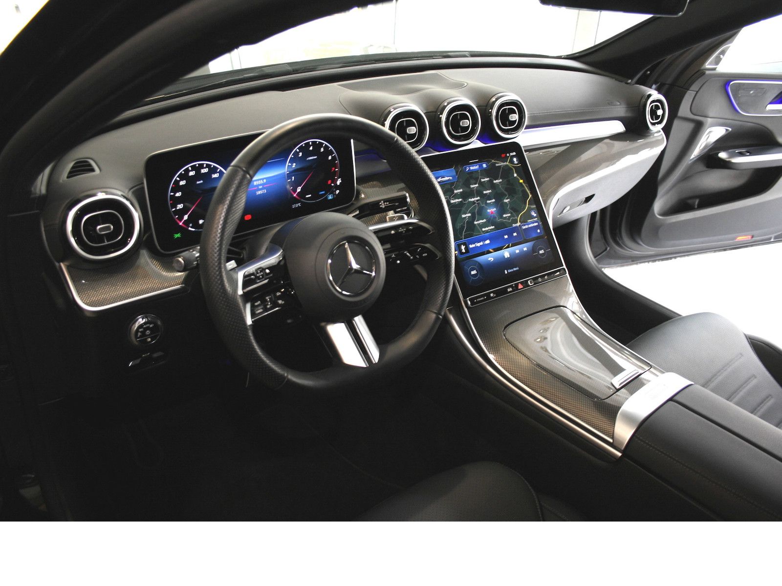 Fahrzeugabbildung Mercedes-Benz C 180 AMG *Night*Burmester Surround*Winter-Paket