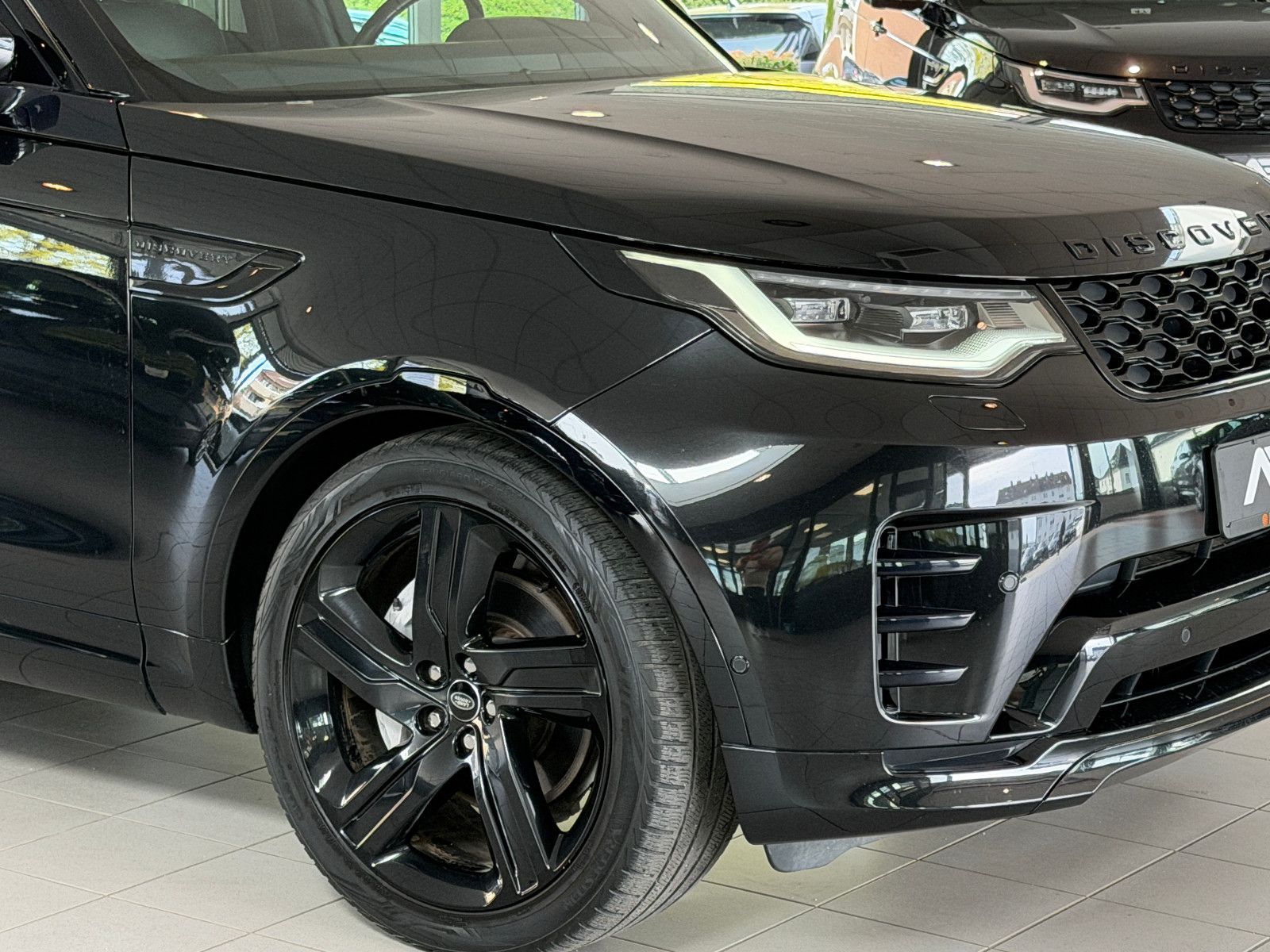 Fahrzeugabbildung Land Rover Discovery 5 R-Dynamic HSE D250 c AWD/PANO/MEMORY