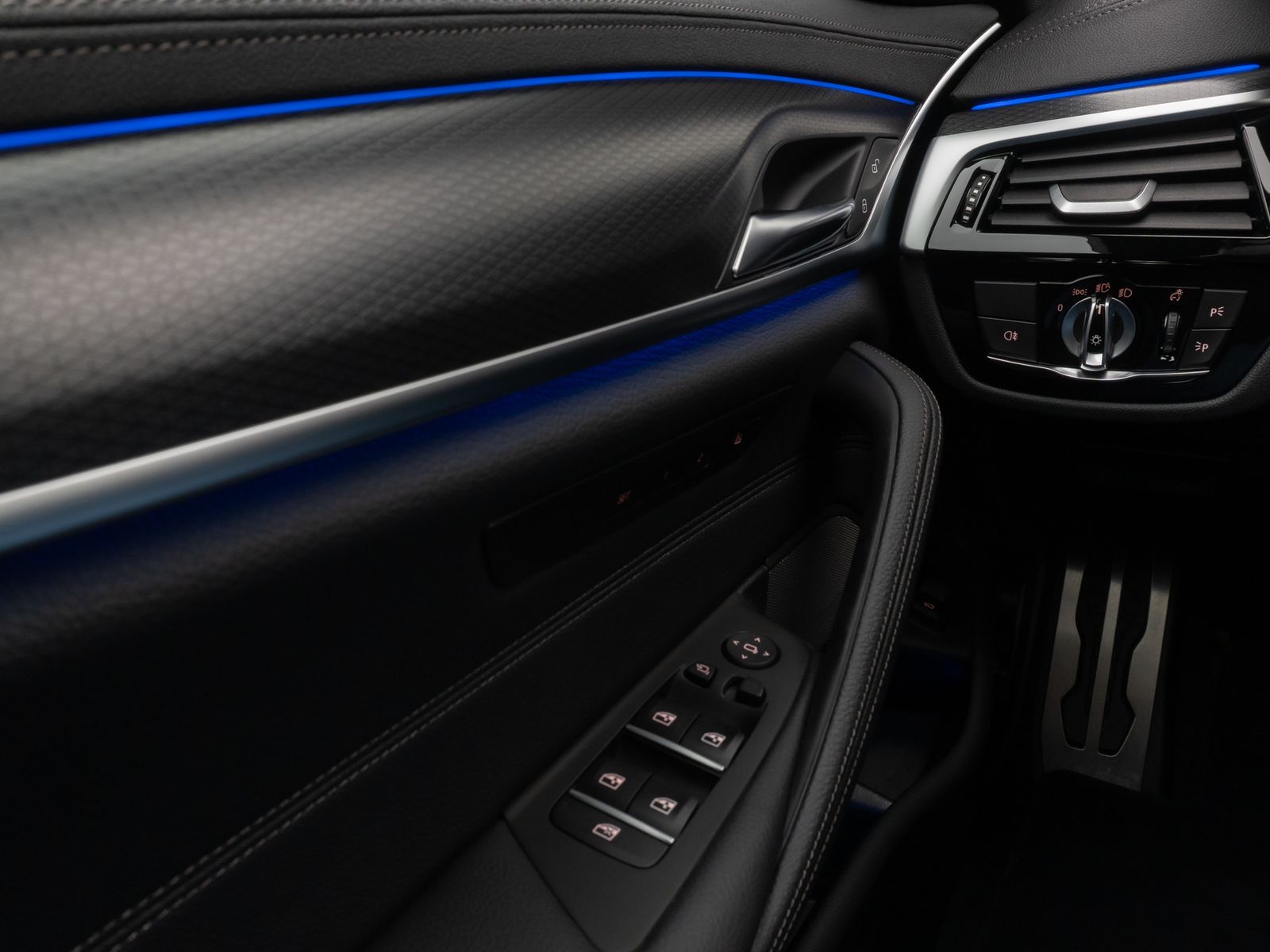 Fahrzeugabbildung BMW 540d xD M Sport Pro Laser Panorama HUD DAB H/K