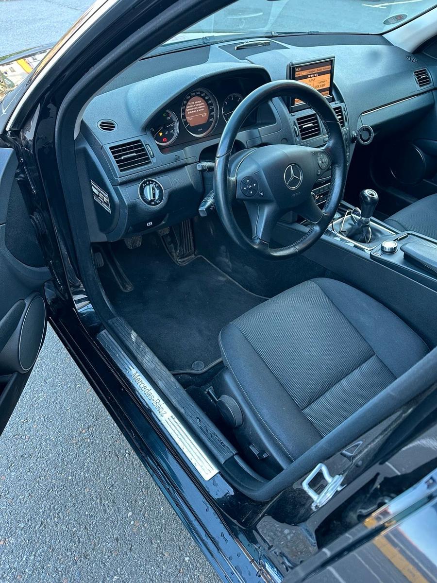 Mercedes-Benz C220 2010 — photo 6