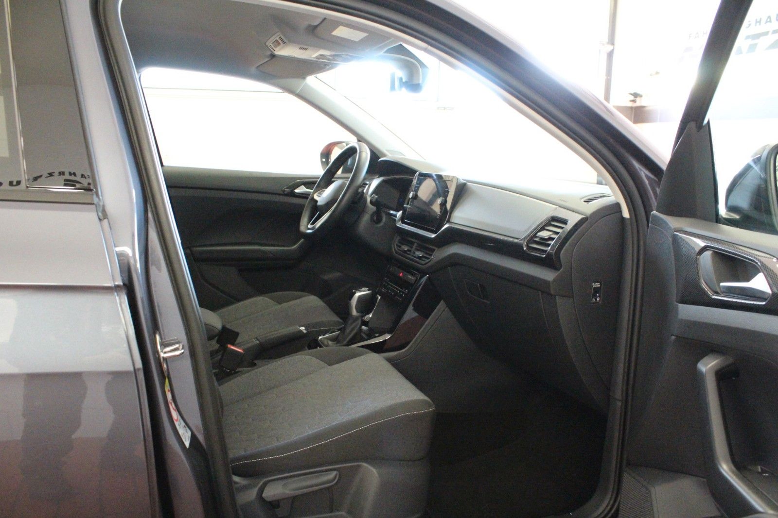 Fahrzeugabbildung Volkswagen T-Cross 1.0 TSI DSG *Sitzhzg*Kamera*