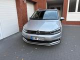 Volkswagen Touran 2,0TDI 7Sitzer DSG High ACC AHK Standheiz - VW Touran Gebrauchtwagen in Braunschweig
