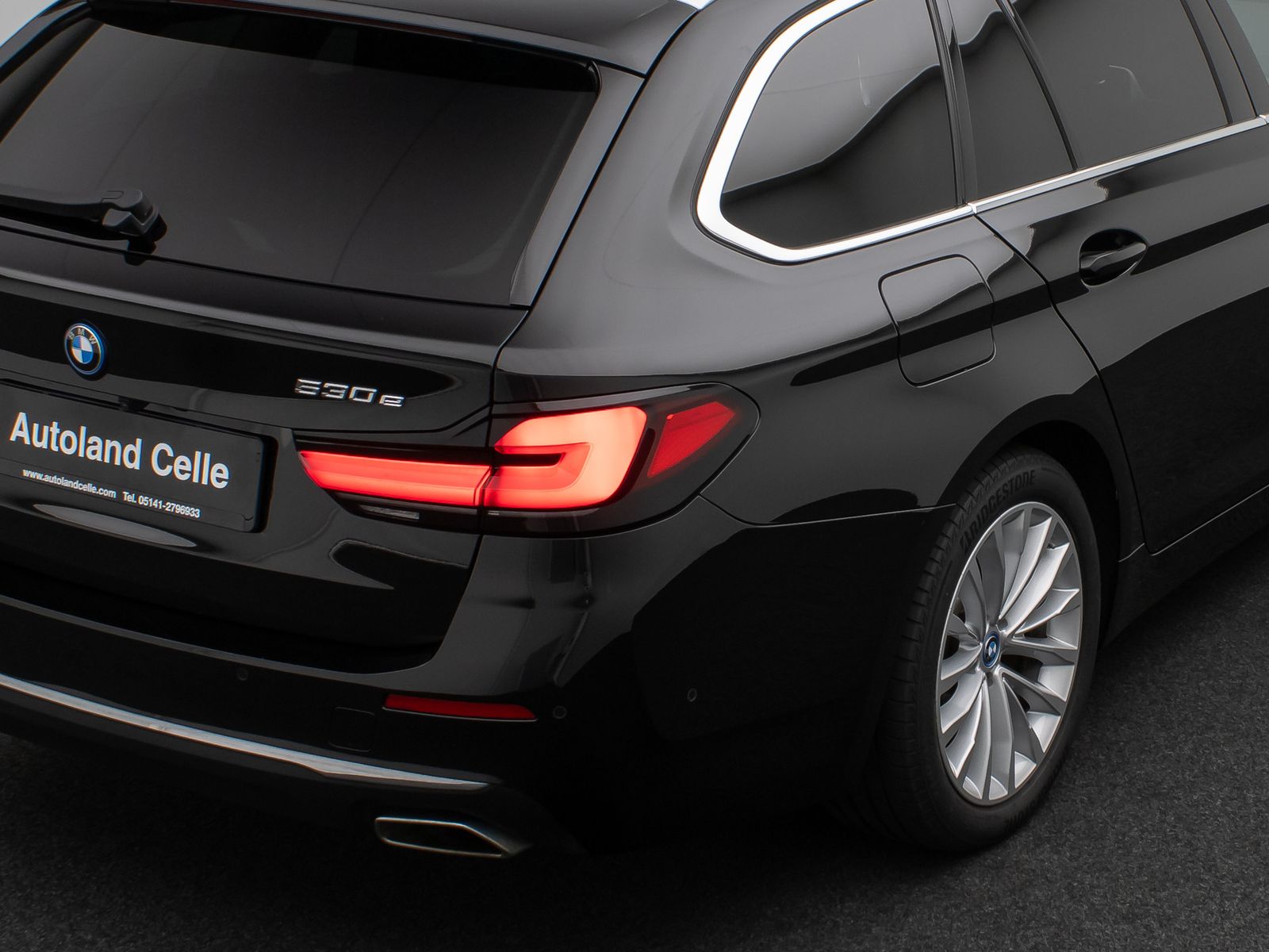 Fahrzeugabbildung BMW 530e Luxury Line Kamera DAB WLAN Alarm Sport AHK