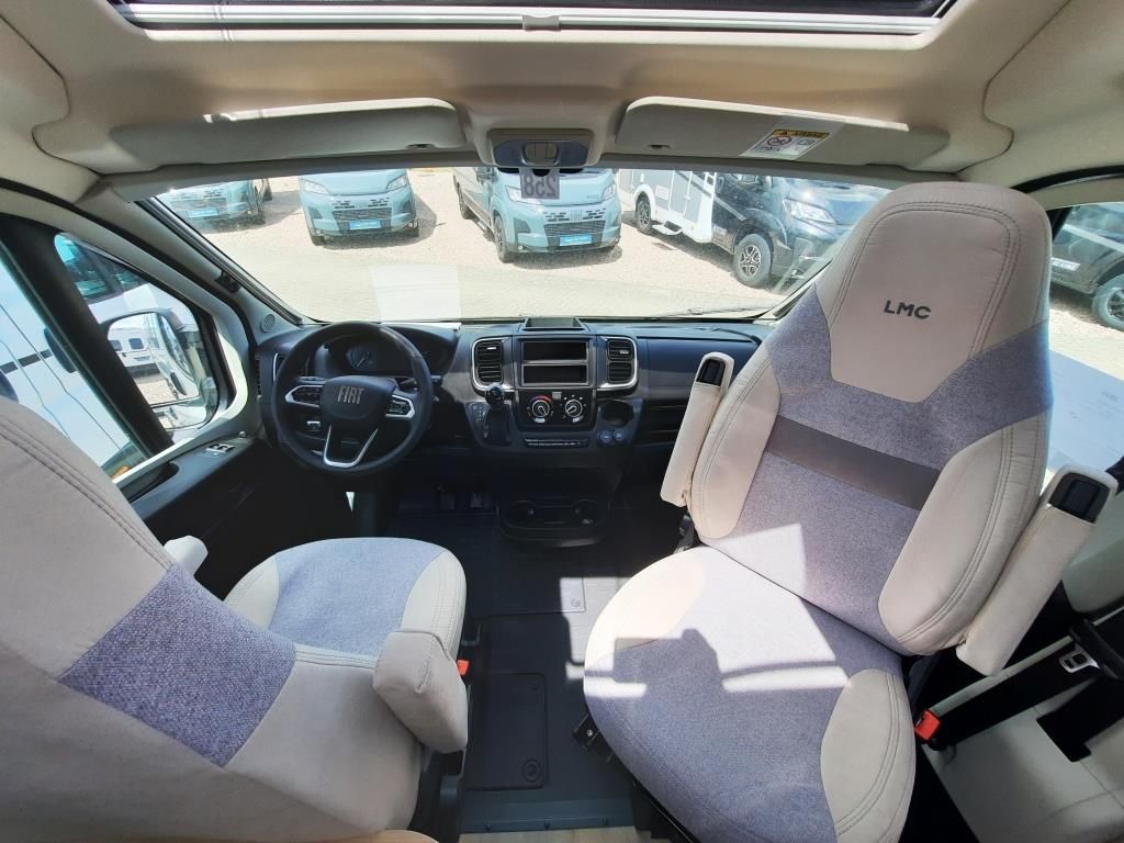 Fahrzeugabbildung LMC Innovan 540 Verfüg./Sparen Sie 16.421,- €