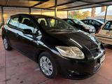 Toyota Auris 1.4 D-4D 5p-- c.a.m.b.i.o-a.u.t.o.m - Toyota Corolla mit Diesel-Antrieb: 1.4