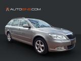 Skoda Octavia 1.4 16V TSI  DSG Family*Xenon*Ahk* - Skoda Octavia aus 2012 mit Benzin-Antrieb: Kombi, 1.4