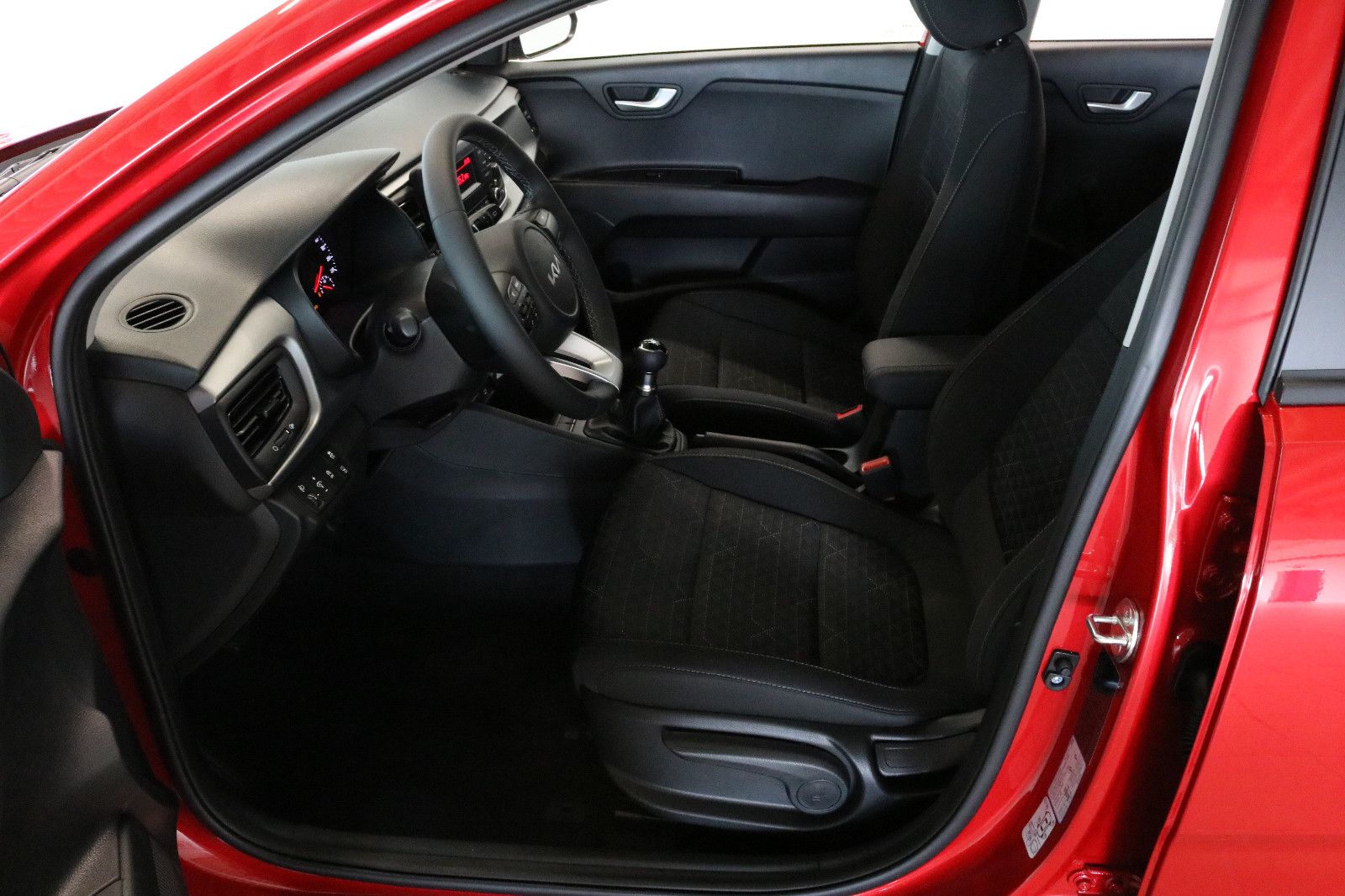 Fahrzeugabbildung Kia Rio   1,2 DPI 62 KW 84 PS  Klimaanlage/PDC