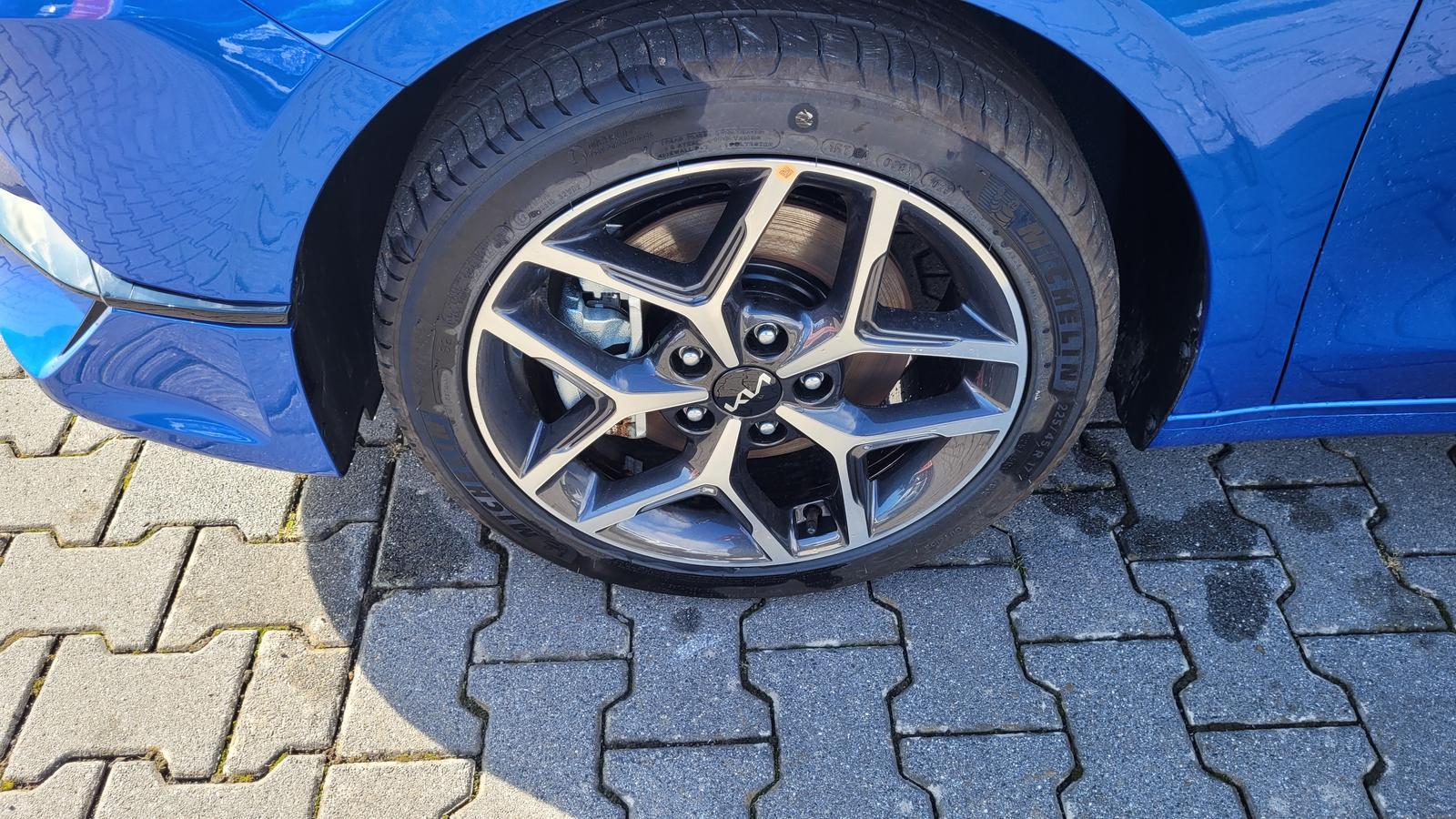 Kia Ceed SW Top*LED*Navi*Shzg*Lhzg*PDC*Cam*17"