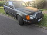 Mercedes-Benz 200 D W124  - gebrauchte Mercedes-Benz E 200 aus dem Jahr 1992
