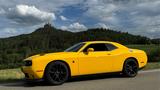 Dodge Challenger V8 SRT 6,4 Liter selten in gelb - Dodge Challenger: Srt8