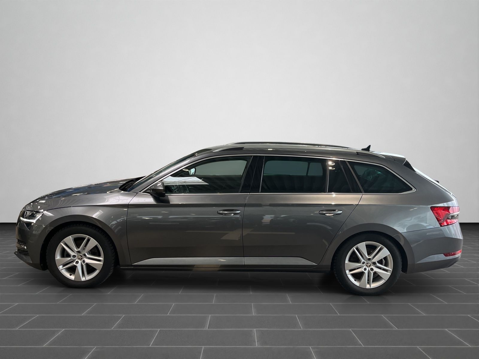 Skoda Superb - Bild 8