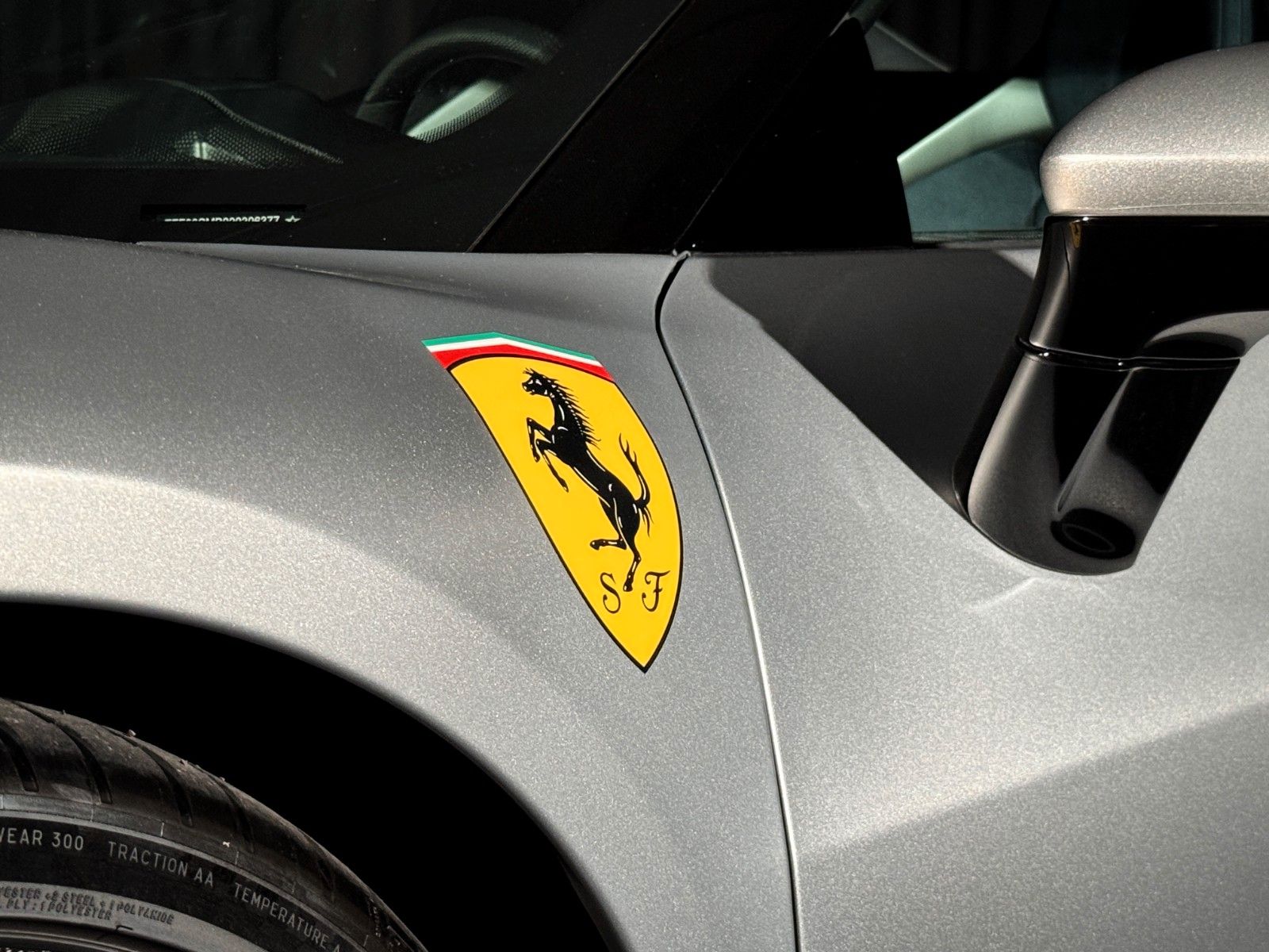Fahrzeugabbildung Ferrari 296 GTB + Assetto Fiorano + Atelier + Allum. Opa