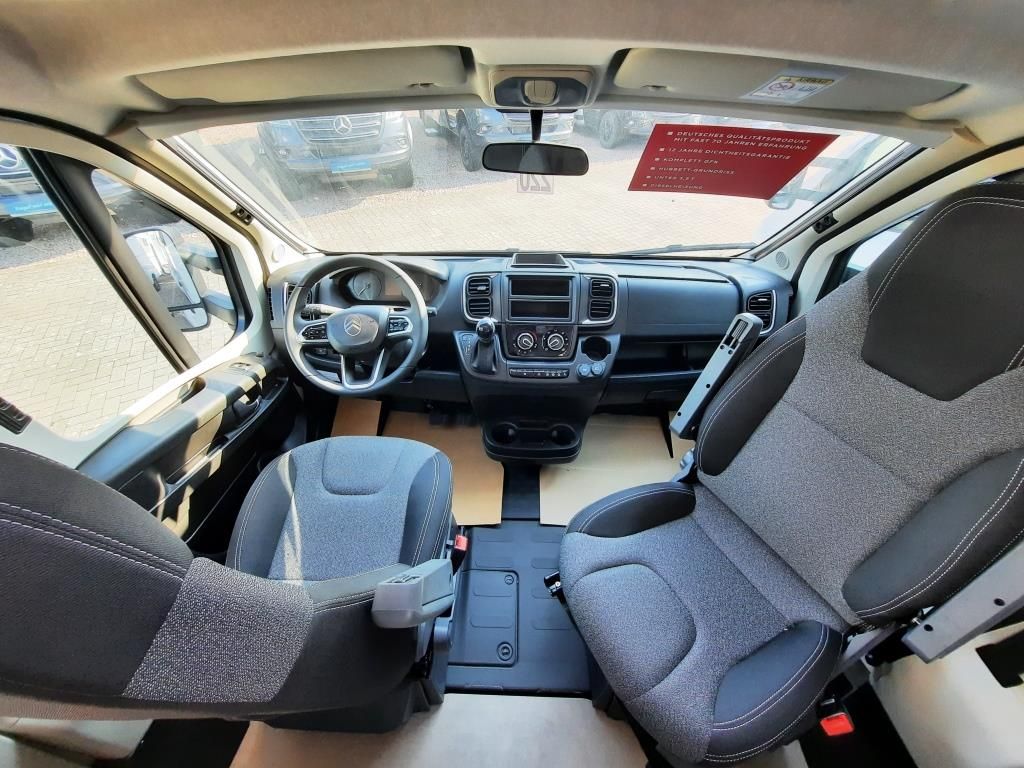 Fahrzeugabbildung LMC Tracer 680 DL Verfüg./Sparen Sie 8.611,- €