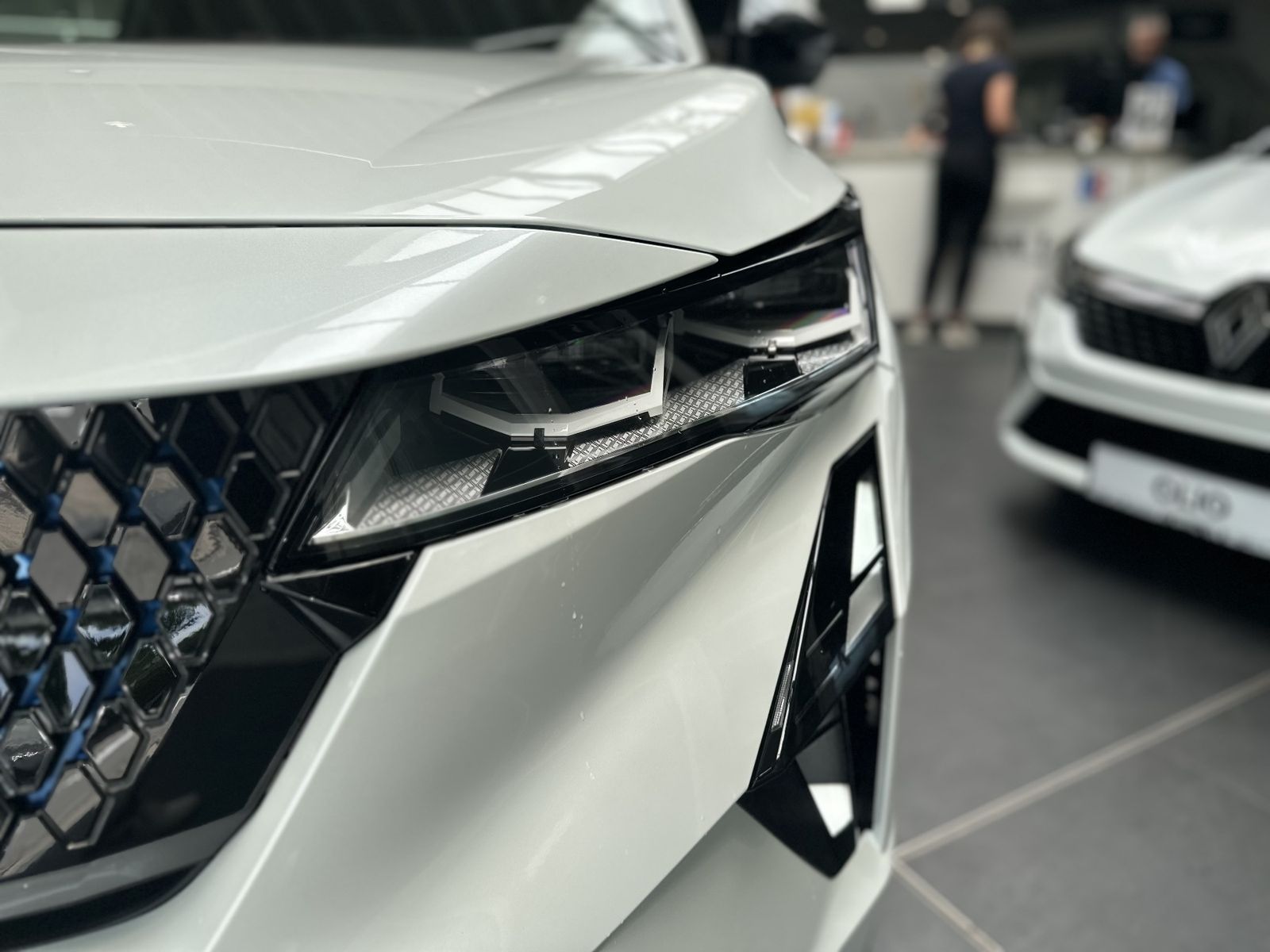 Renault Rafale Esprit Alpine Full Hybrid E-Tech 200 imagem 3