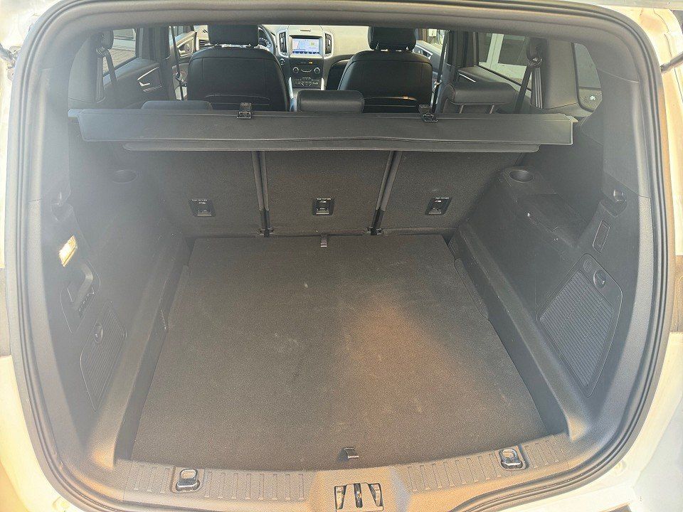 Fahrzeugabbildung Ford S-MAX 2.5i 150PS A/T Hybrid ST-Line