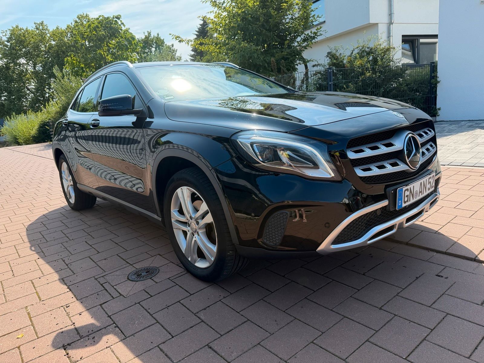 MERCEDES-BENZ Mercedes Benz GLA 220D 4 Matic Inspektion Neu