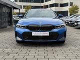 BMW 320d xD M Sport HuD ACC AHK Adap.LED StHzg - mit Diesel-Antrieb: Alcantara, mit Apple Carplay, Kombi