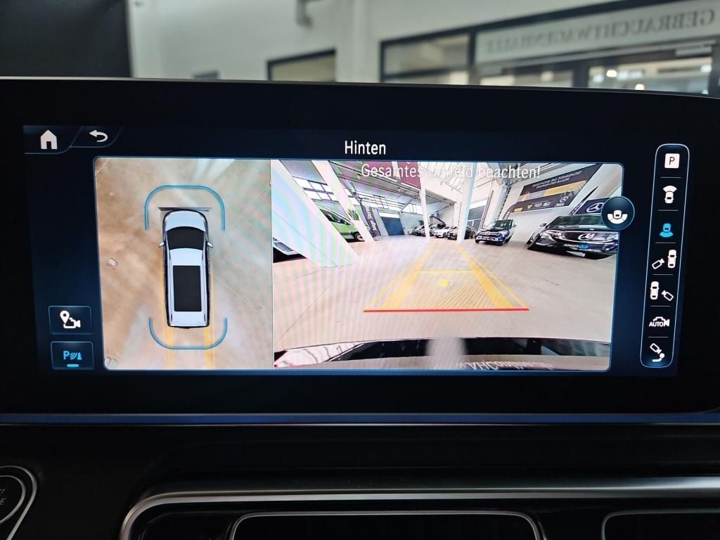 Fahrzeugabbildung Mercedes-Benz V 300 AVG lang 7 Sitze STHZ DISTRONIC 2,5tAHK AR