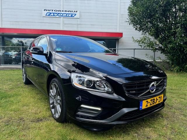 Volvo V60 D6 PLUG-IN HYBRID RDESIGN/XENON/LEER/NAV/THA