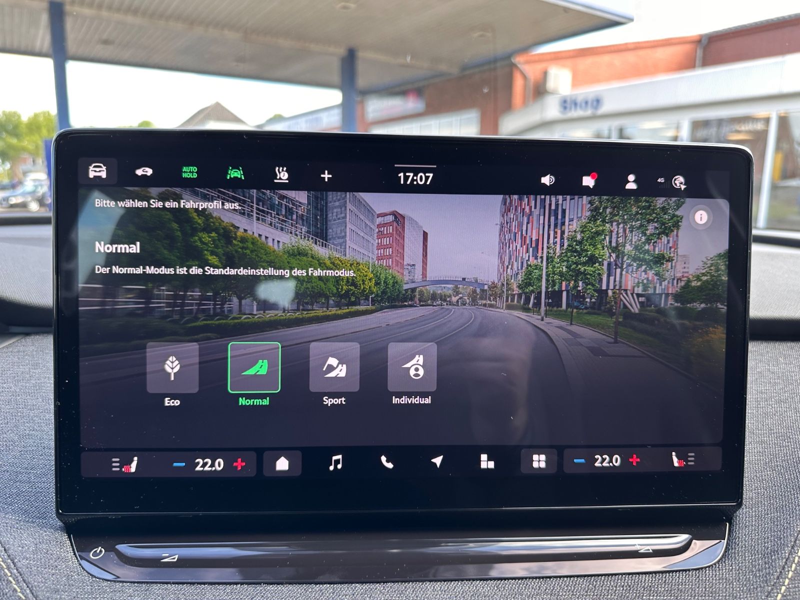 Fahrzeugabbildung SKODA Elroq 60 Loft AHK/ACC/Navi/LED/RFK/PDC/APP