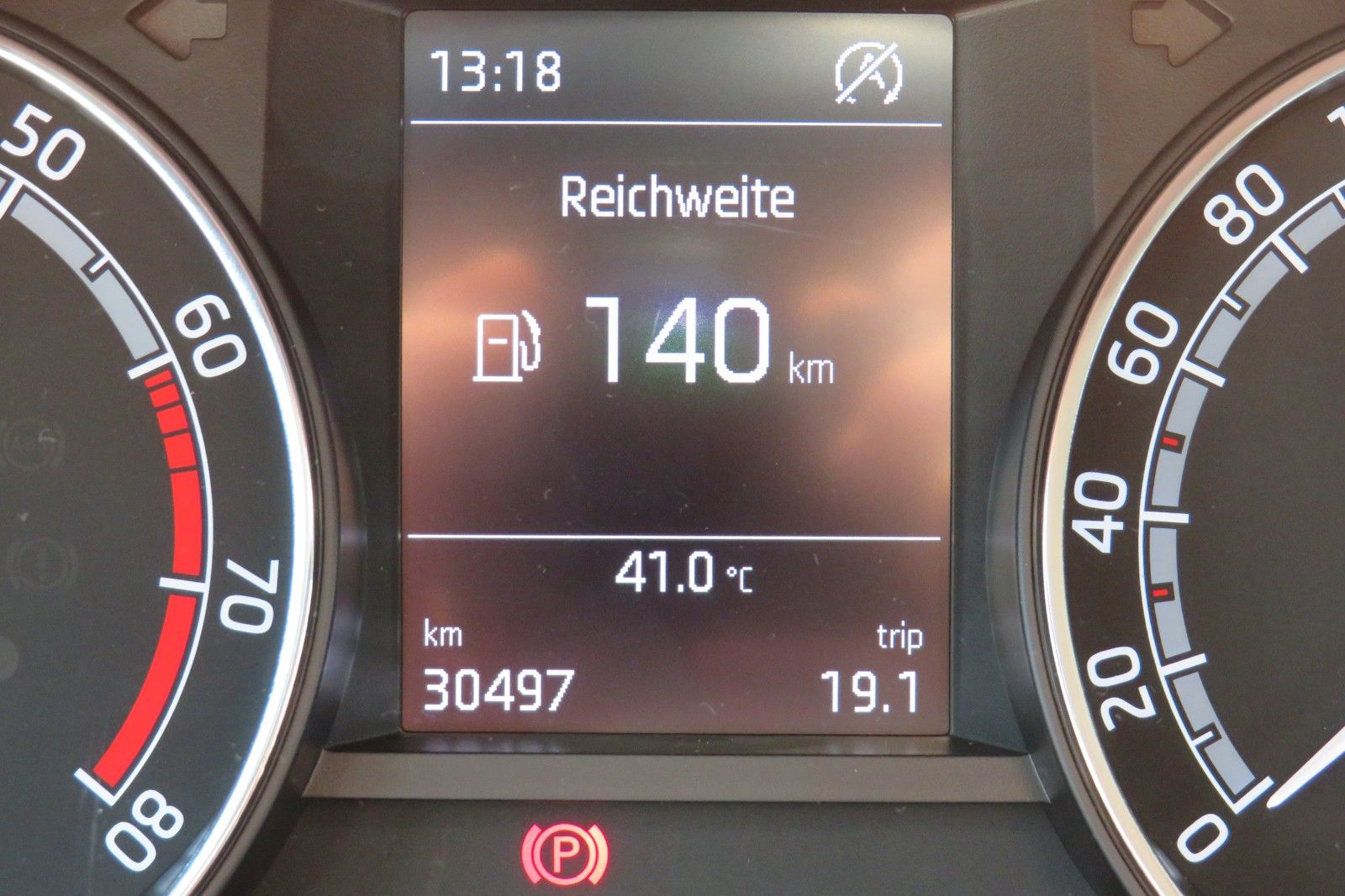 Fahrzeugabbildung SKODA Fabia Combi ALU16`PDC NEBEL APP-CONNECT 1.H