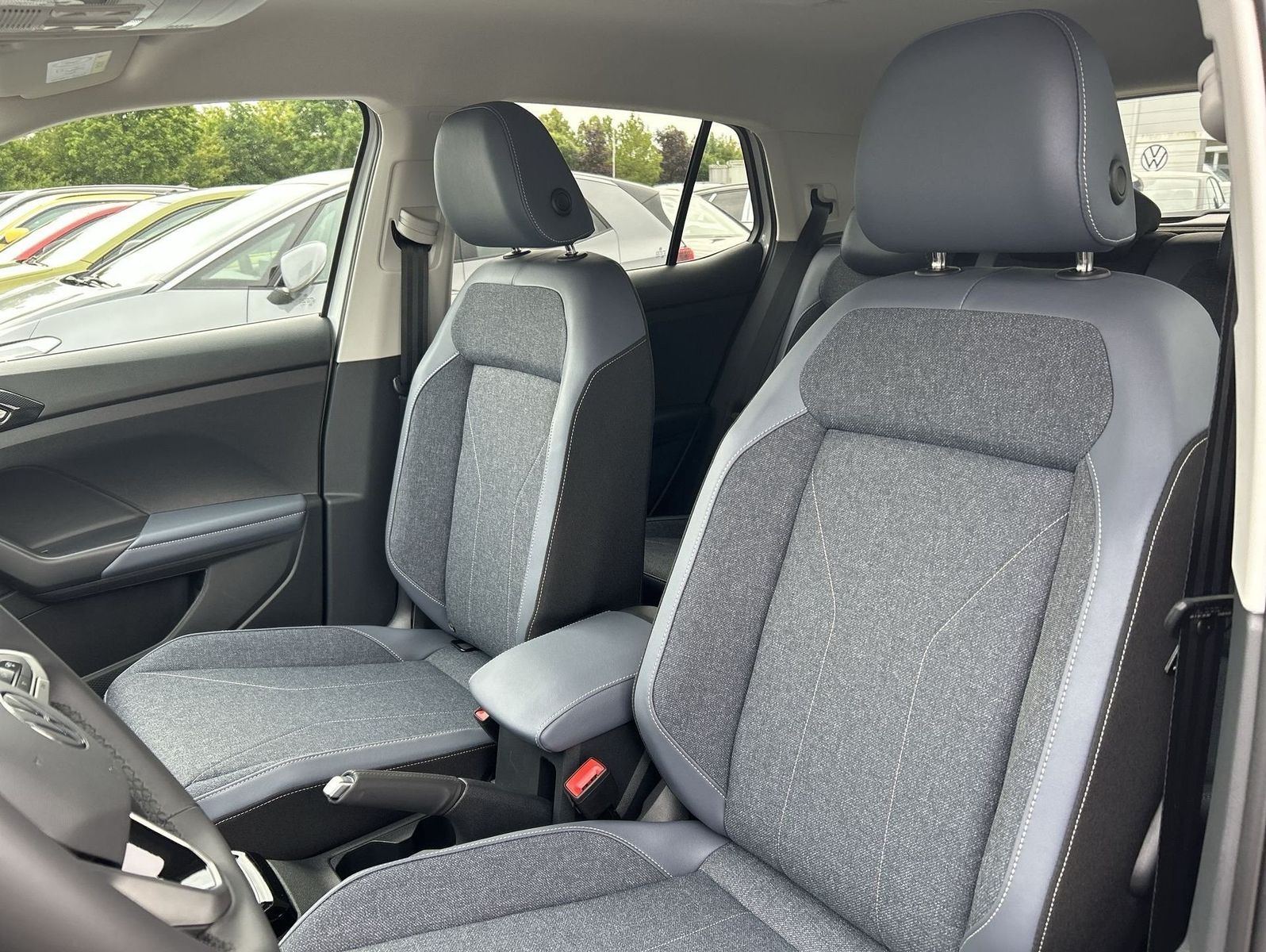 Volkswagen T-Cross - Bild 8