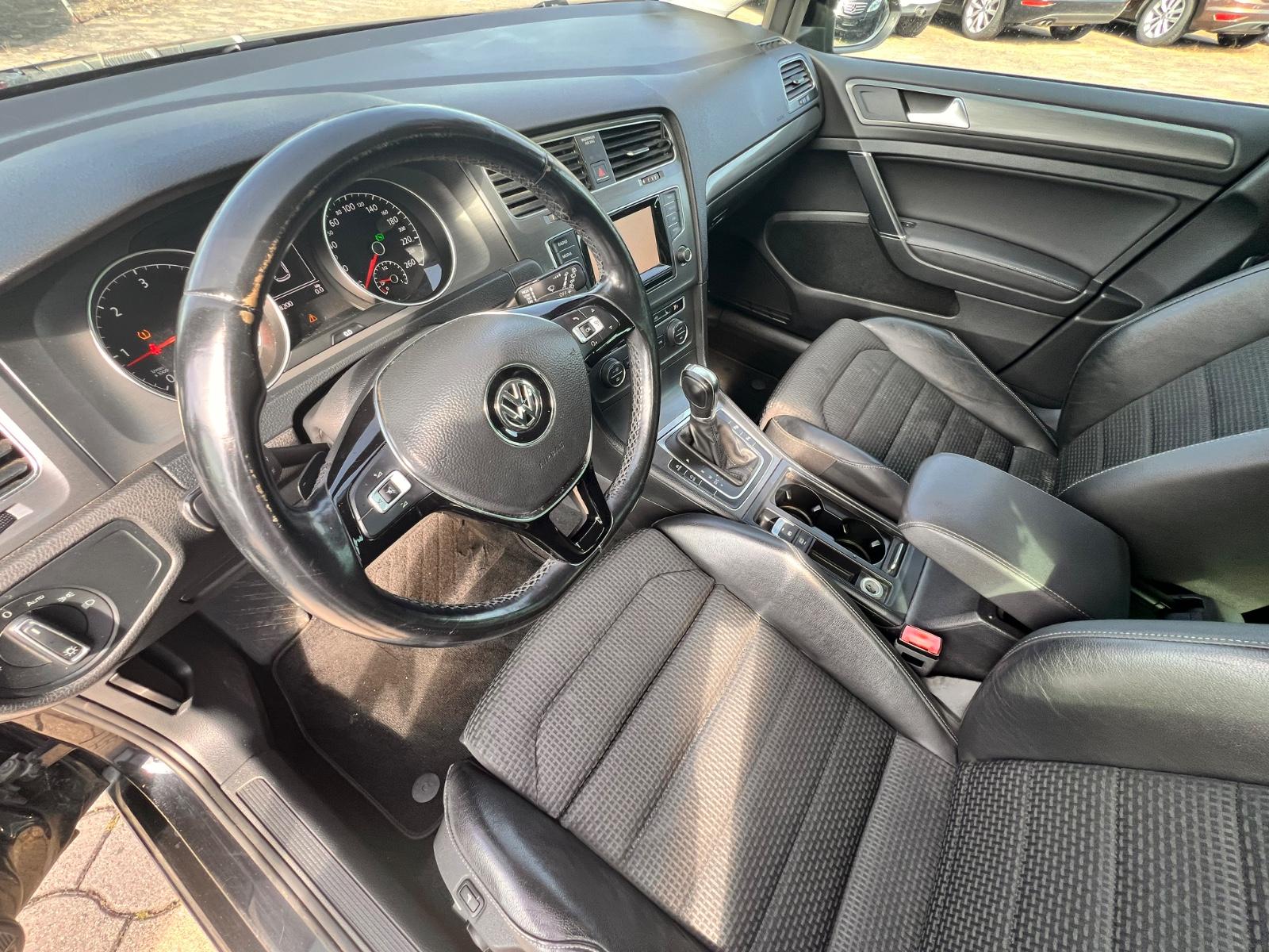 Volkswagen Golf 2013 — photo 23