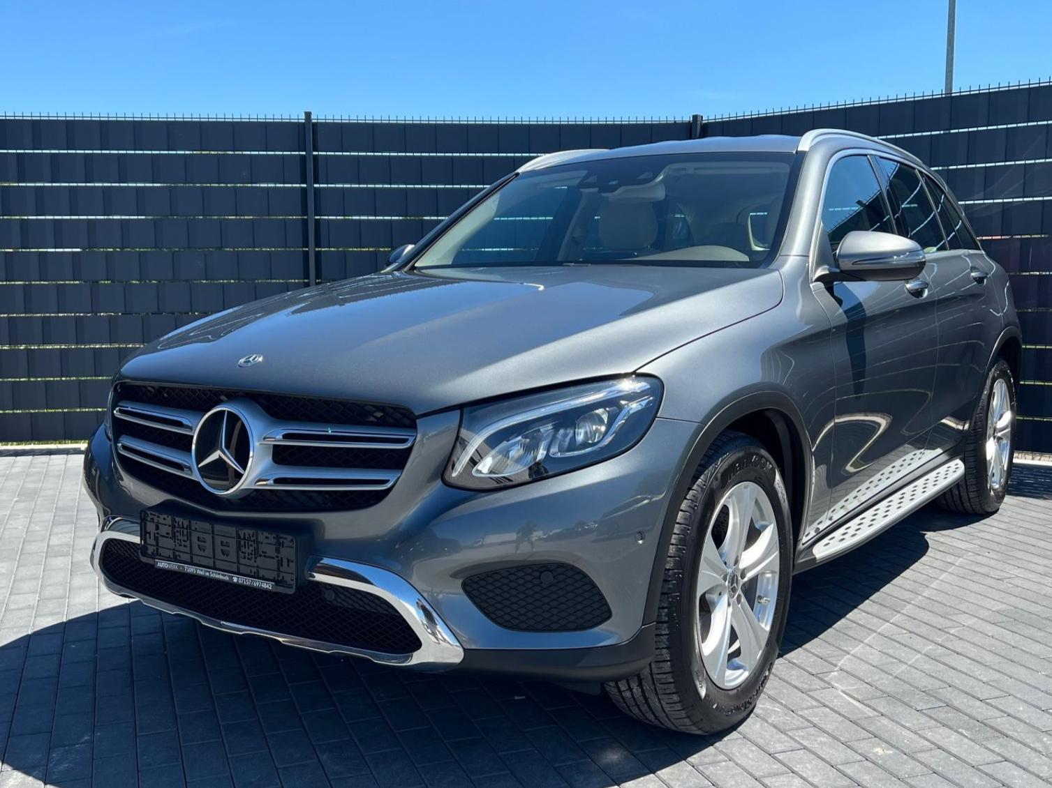 Mercedes-Benz GLC 250 4M*EXCLUSIV*9G*DISTR*CAM*LEDER*K-GO*AHK