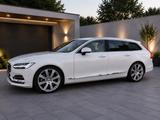 Volvo V90 D5 AWD Inscription B&W AHK 360 Grad 20 Zoll  - Volvo V90 aus 2016