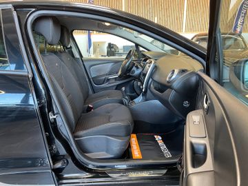 Renault Clio IV Limited *TEMPOMAT*PDC*TOUCH*BLUETOOTH*