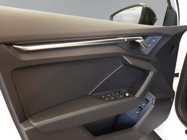 Fahrzeugabbildung Audi A3 Sportback advanced 40TFSIe AHK BlackOptik ele