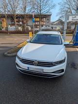Volkswagen Passat 2.0 TDI SCR 140kW DSG 4MOT Comf. Vari... - VW Passat Gebrauchtwagen in Freiburg