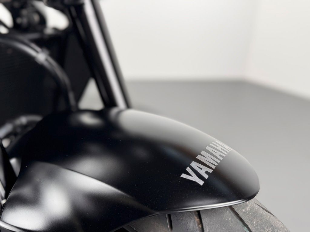 Fahrzeugabbildung Yamaha MT-09 *TOP-ZUSTAND *WENIG KM