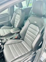 Volkswagen Golf 2.0 TSI  DSG 4MOTION R Variant Performance  - Volkswagen Golf mit Benzin-Antrieb: Kombi, 2.0
