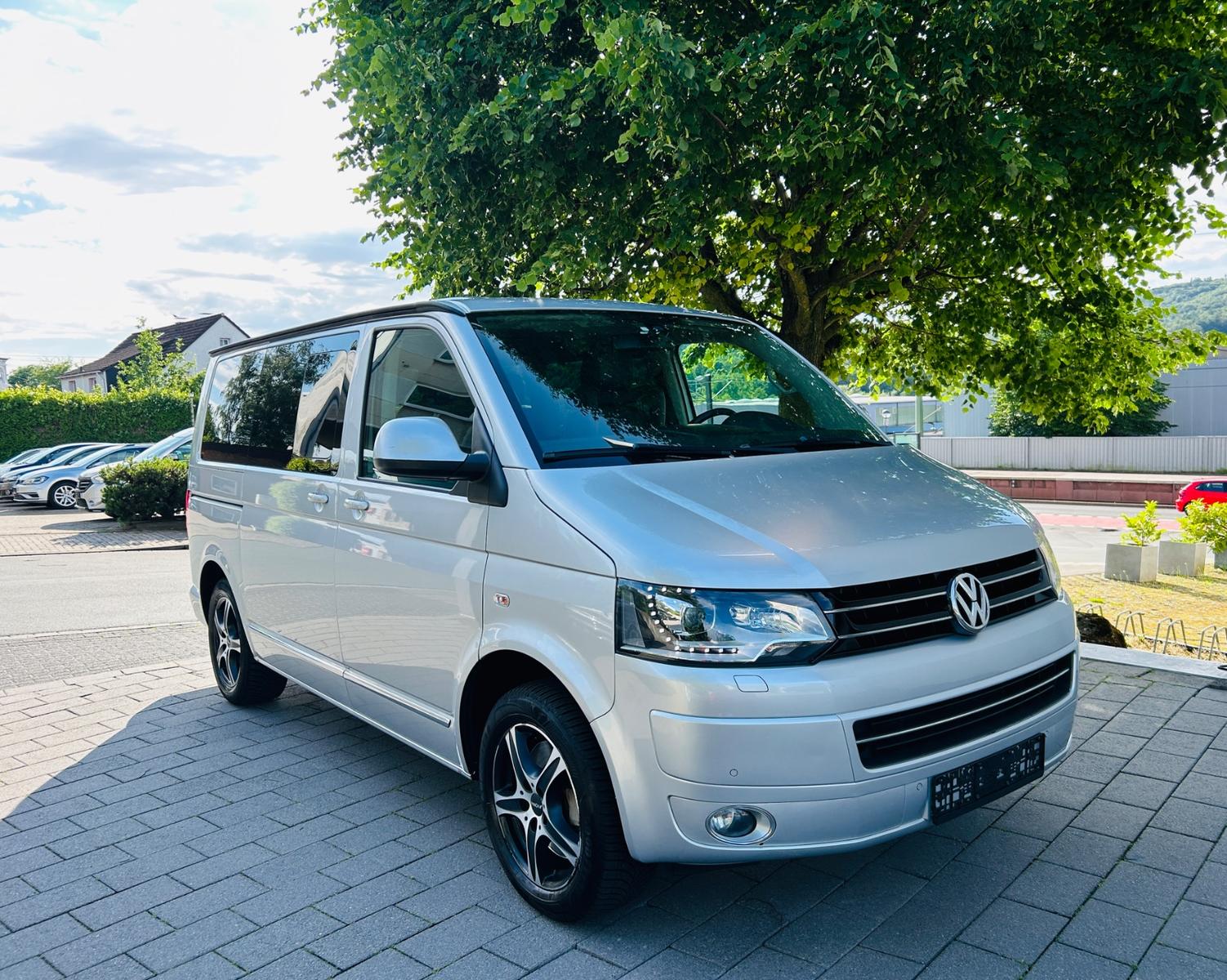 Volkswagen T5 Transporter Bus Multivan Comfortline