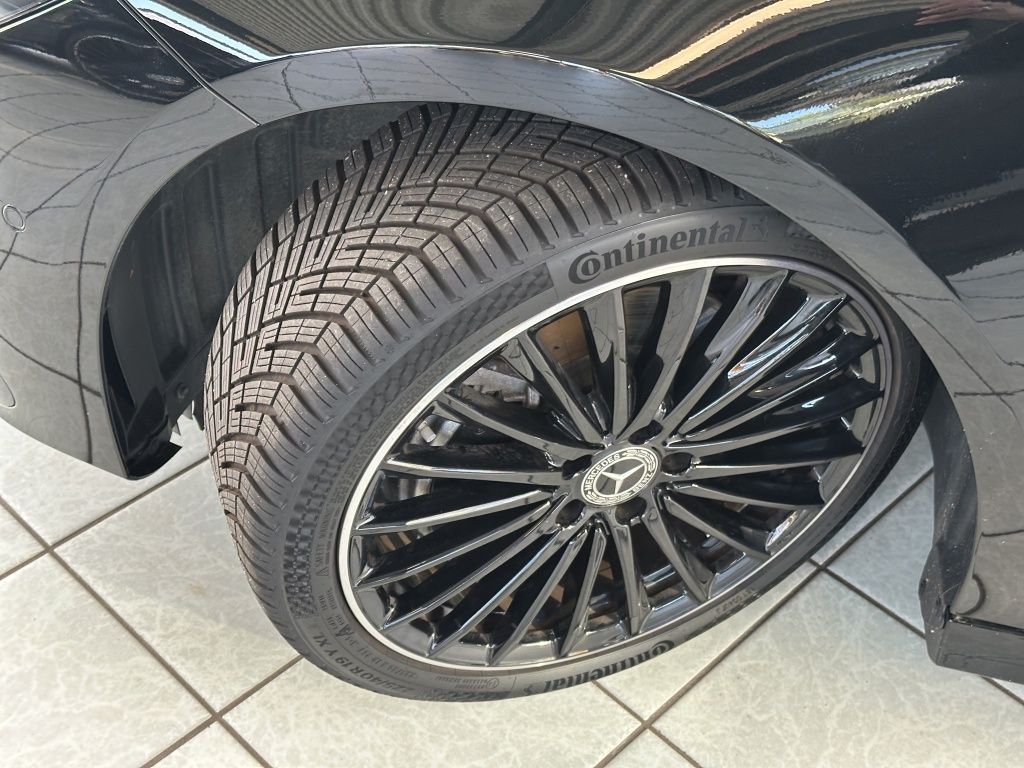 Fahrzeugabbildung Mercedes-Benz CLA 200 Coupé Fernlichtass.*KeyLess*LED*PDC*ACC