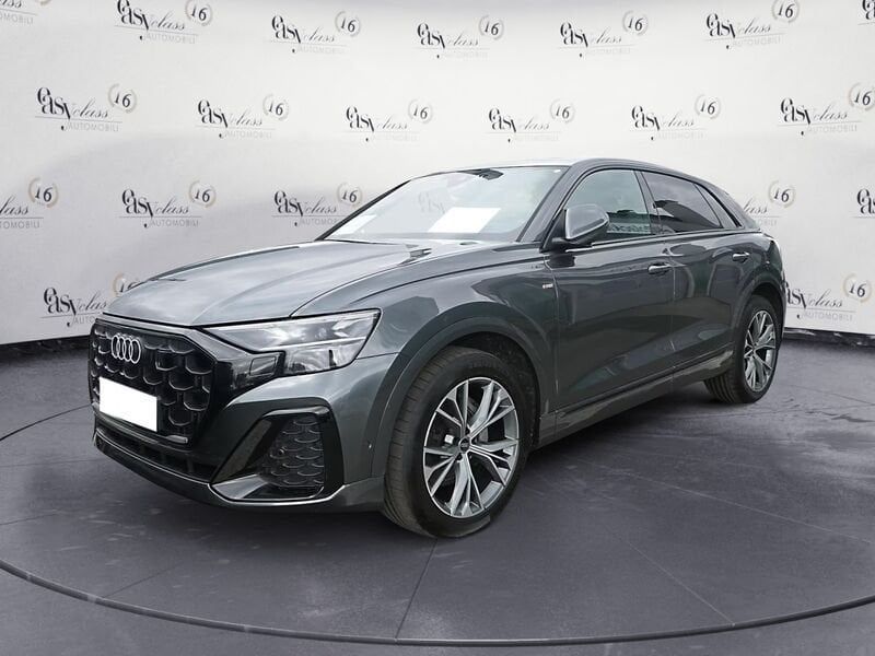 Audi Q8 - 1