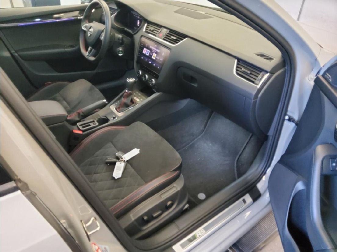 Fahrzeugabbildung SKODA Octavia Combi 20TSI DSG RS60 Sondermodell limit.