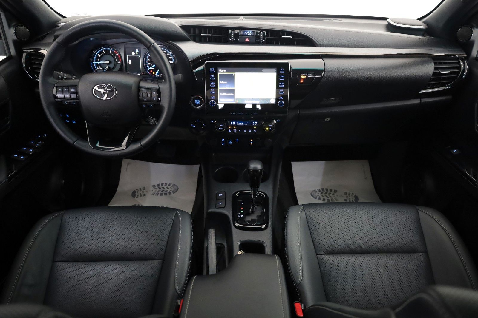Fahrzeugabbildung Toyota Hilux 2.8 D-4D Invincible,Leder,ACC,Rollo,AHK