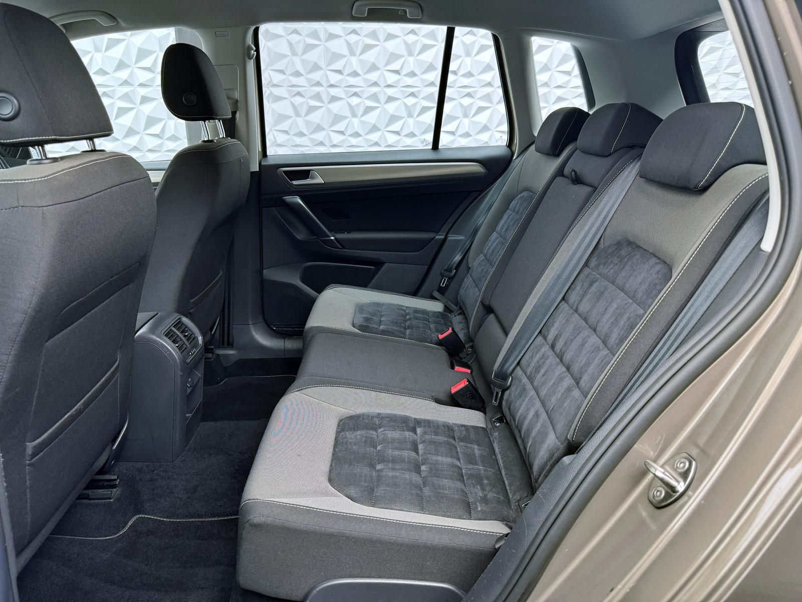 Fahrzeugabbildung Volkswagen 1.4 TSI/COMFORTLINE/SITZHZG/PDC/ALLWETTER/MASSGE