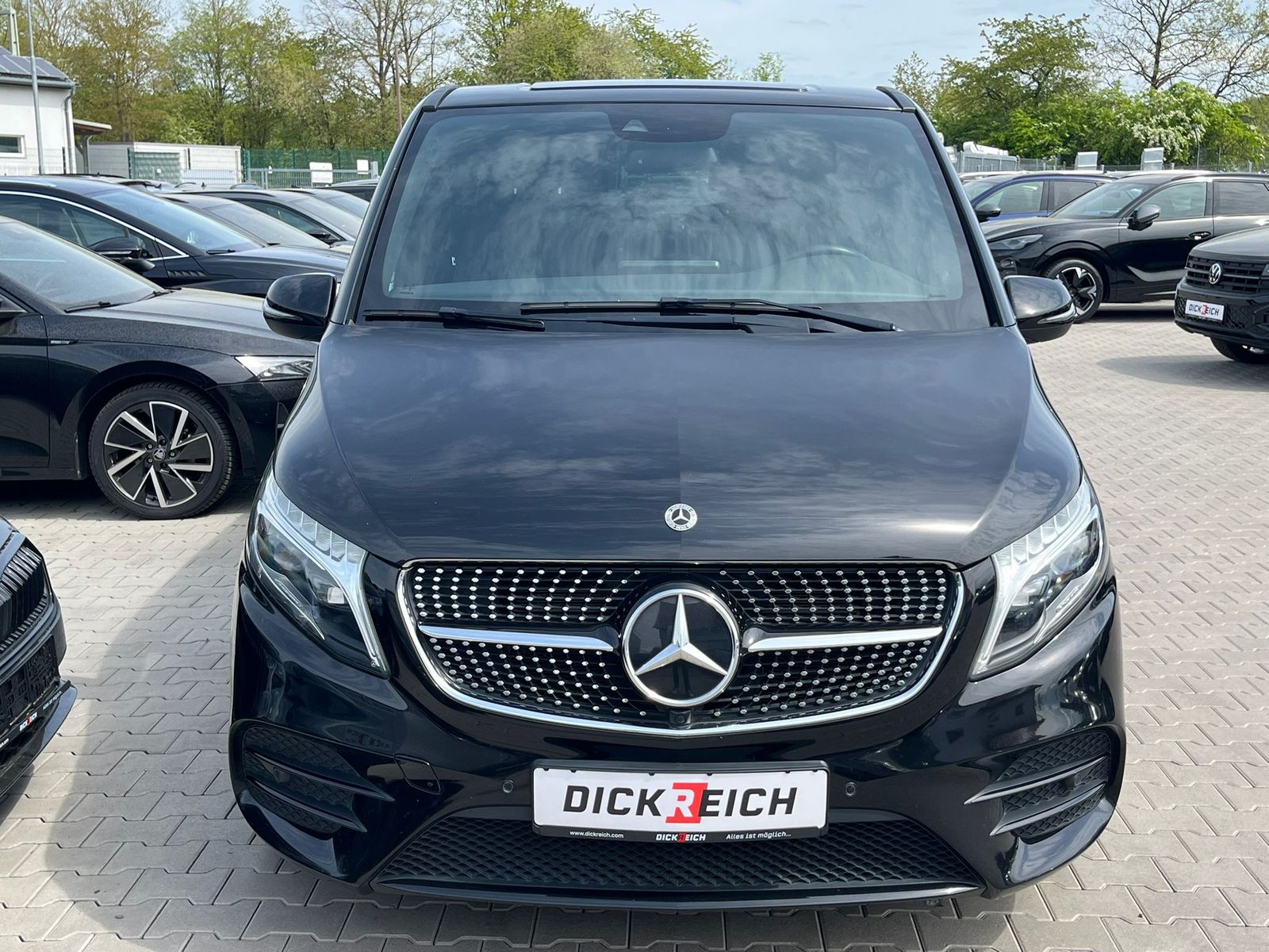 Fahrzeugabbildung Mercedes-Benz V 250 d EDITION 21 kompakt AMG NIGHT*LED*LEDER