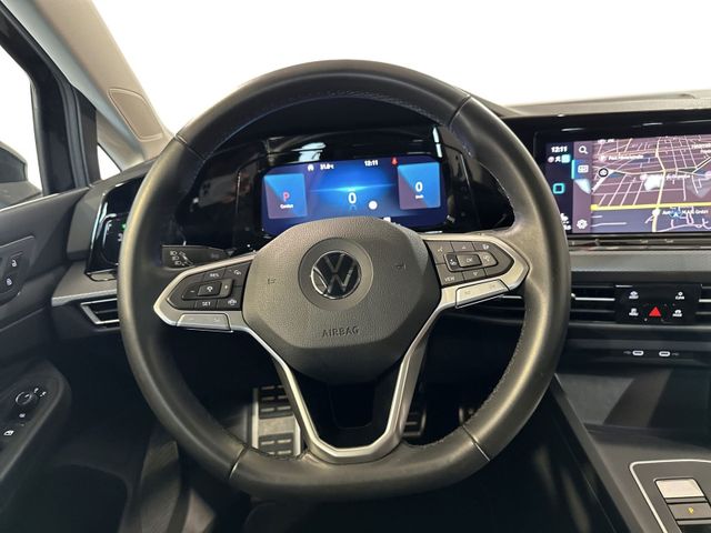 Golf VIII 2.0 TDI DSG LIFE IQ.LIGHT+AHK+PANO+HUD